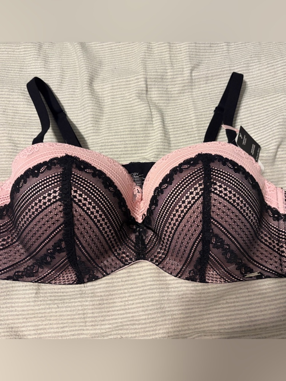 New La Vie En Rose Memory Foam Bra